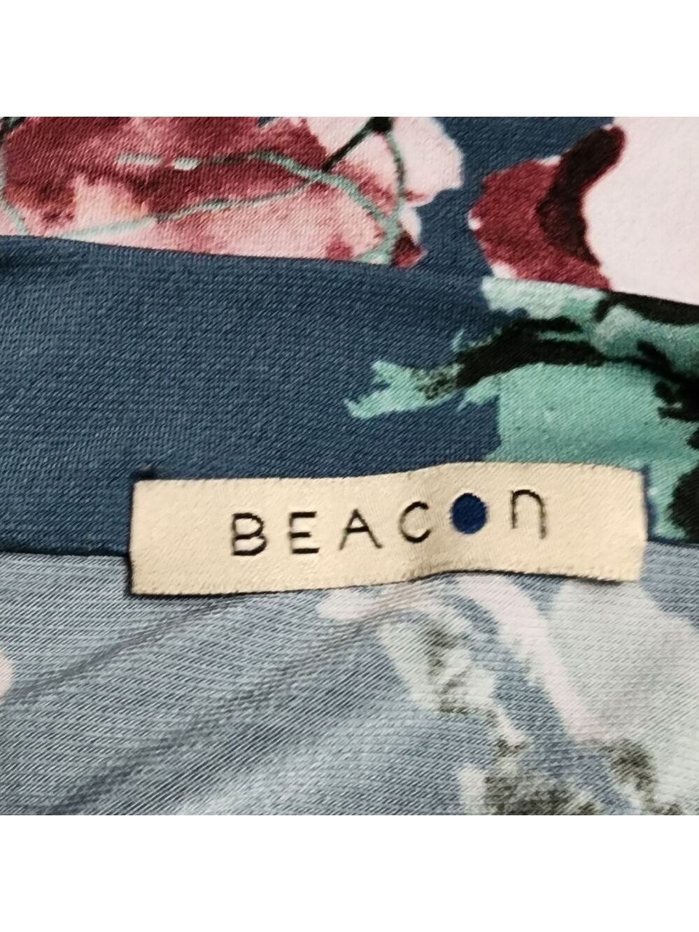 Beacon Sleeveless Floral Blouse Size Medium - Picture 4 of 6
